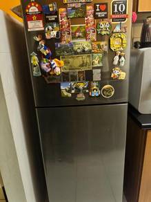 Moving out sale