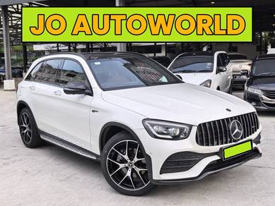 Mercedes Benz GLC300 300 4MATIC AMG LINE in Seri Kembangan, SGR