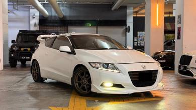 Honda CR-Z (HYBRID) in Damansara Perdana, SGR