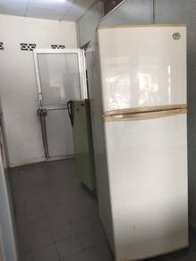 peti sejuk 2PINTU JENAMA LG