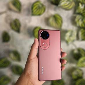 vivo v50. used like new