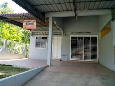 Homestay Taman Seri Paroi