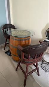 Wine Barrel with 2 antique chair , look like new