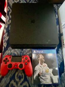 PS4 Slim 500GB Cun Condition + Banyak Game!!