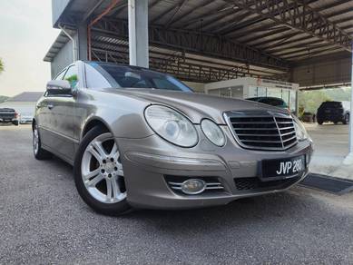 Mercedes Benz E230 230 AVANTGARDE (CKD) in Johor Bahru, JHR
