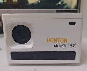 HD & 5G Projector – Like New, Used Once Only