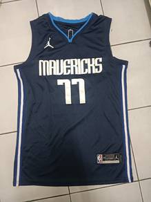 Doncic #77 Mavericks Jersey