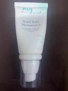 Myclinic-Water Bank Moisturizer 3