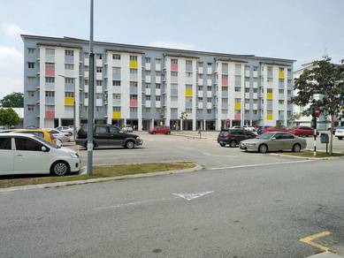 Room in Setia Alam, SGR
