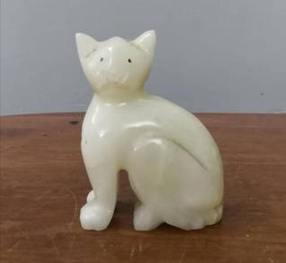 Marble cat figurine