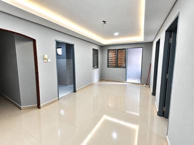 Flat For Sale in Kampung Lindungan