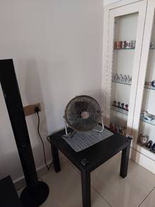 table fan