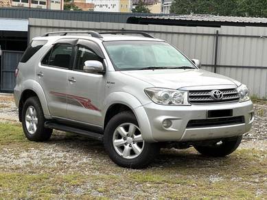 Toyota Fortuner V in City Centre, KUL