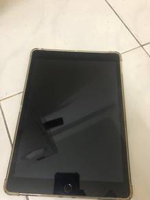 ipad 9th gen untuk dijual..wifi + cellular (64)...