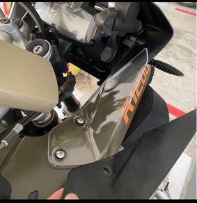 Windshield Side Panel Deflector AirFlow *NewStock