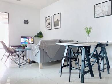 Service Residence For Rent in Mercu Summer Suites