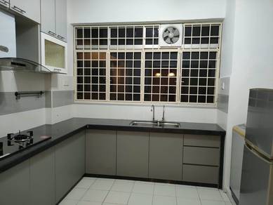 Condominium For Rent in Putra Place