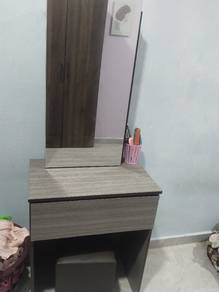look like new 