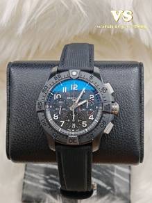 Breitling Avenger B01