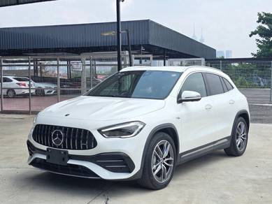 Mercedes Benz GLA35 35 AMG 4 MATIC in Gombak, KUL