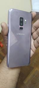 samsung galaxy s9+ in good condition