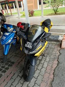 Yamaha R15