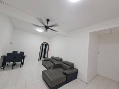 Apartment For Sale in Pangsapuri Taman Cheng Ria