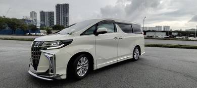 Toyota Alphard in Sungai Besi, KUL