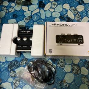 Behringer U-Phoria UM2 audio interface