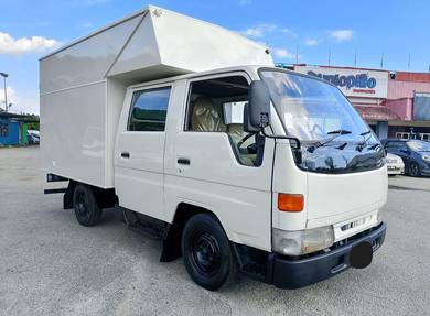 Yr.2013 TOYOTA / LY111 LUTON BOX
