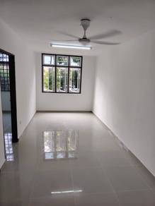 Flat For Sale in Taman Putri Kulai