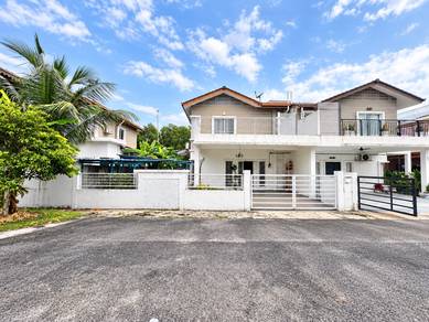 Semi-Detached House For Sale in Puchong South,SGR