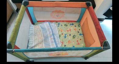 baby bed with mattress 