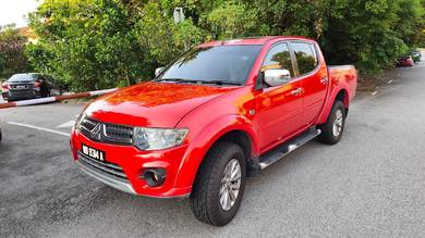 Mitsubishi Triton VGT GS in Gombak, SGR