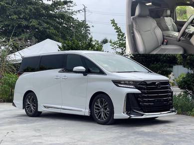 Toyota Vellfire Z PREMIER in KLCC, KUL