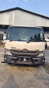 Hino 300 WU710Eco