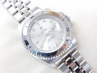 Tudor Prince Date Mini Sub. 
