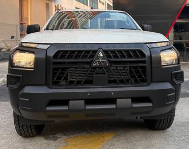 Mitsubishi Triton in Chan Sow Lin, KUL