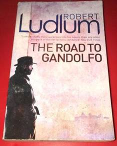 ROBERT LUDLUM - THE ROAD TO GANDOLFO BOOK Buku
