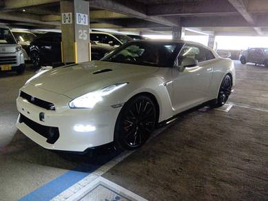 Nissan GTR PREMIUM EDITION in Damansara, KUL
