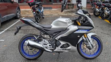 Yamaha R15