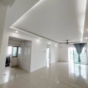 Condominium For Sale in Silk Residence
