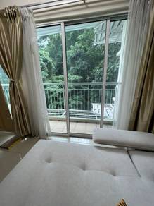 Condominium For Sale in Metropolitan Square