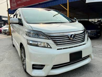 Toyota Vellfire Z PLATINUM SELECTION in Puchong, SGR