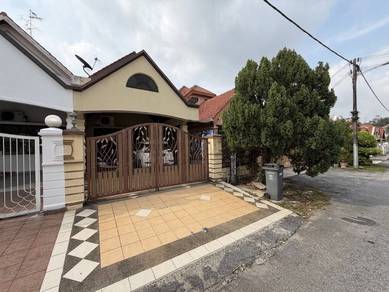 1.5-storey Terraced House For Sale in Ulu Tiram,JHR