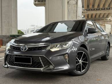 Toyota Camry HYBRID LUXURY in Cheras, KUL