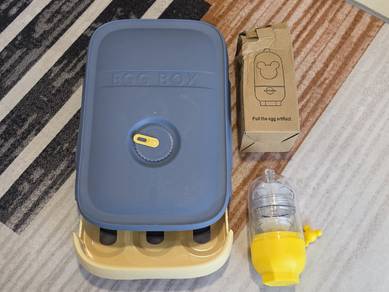 Egg Spinner with Egg Box
