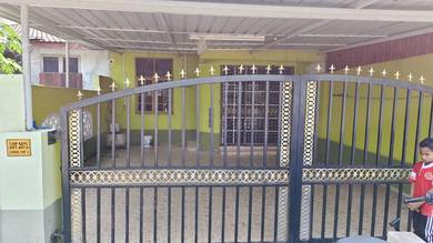 Terraced House For Rent in Peringat,KTN
