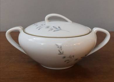 vintage Noritake RC Japan sugar bowl