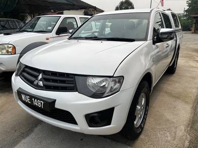 Mitsubishi Triton in Kajang, SGR